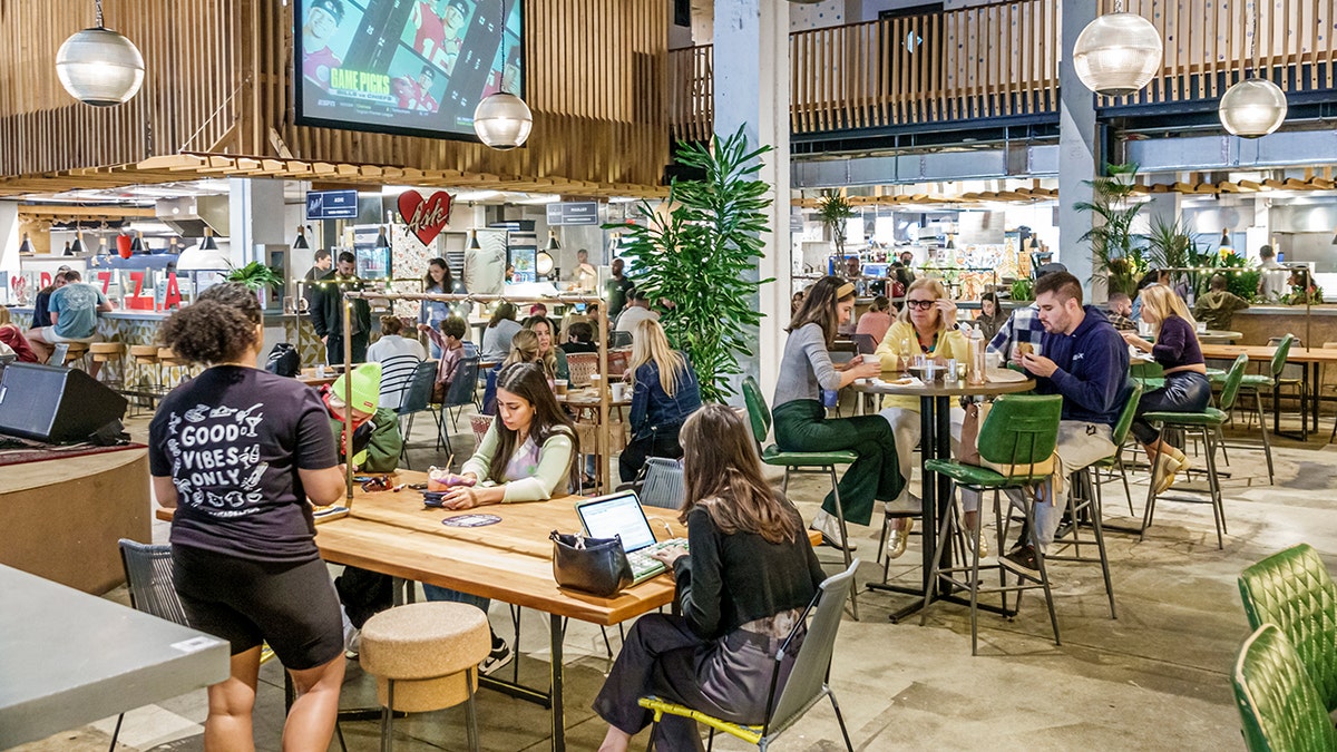 [aggregator] downloaded image for imported item #4445