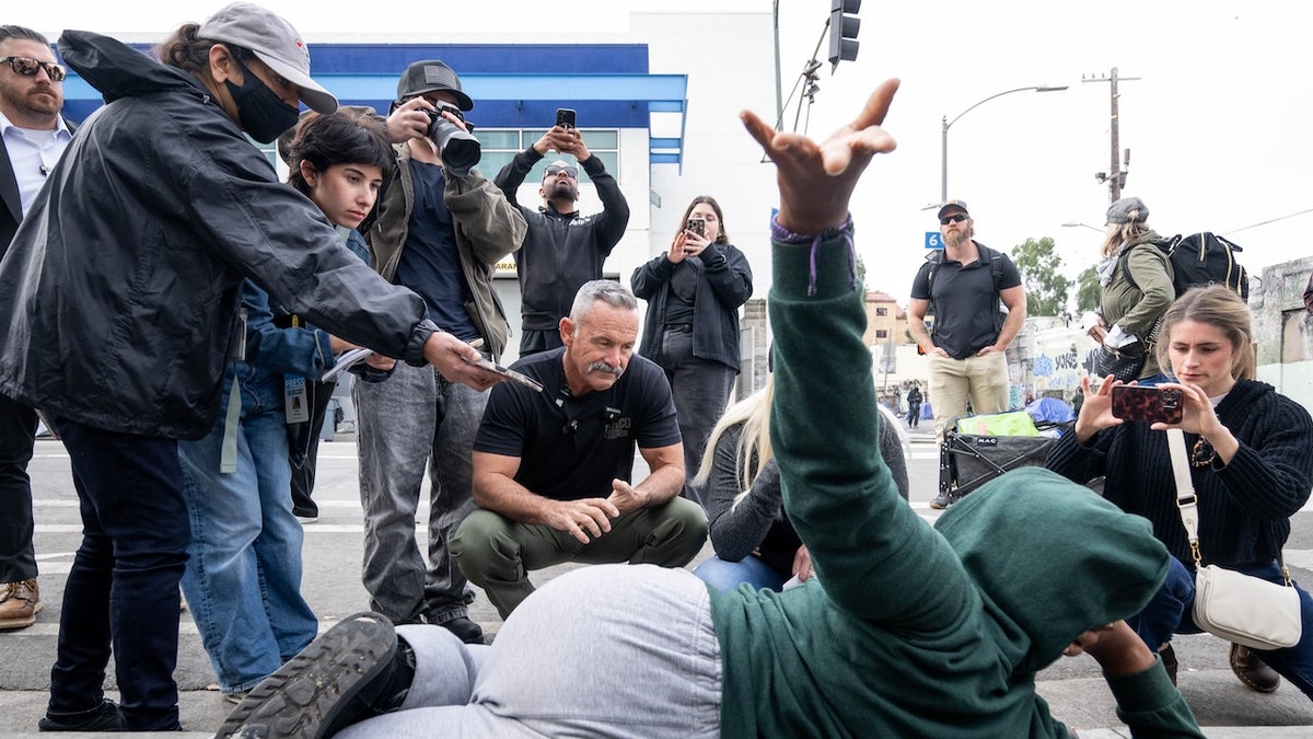 [aggregator] downloaded image for imported item #42837