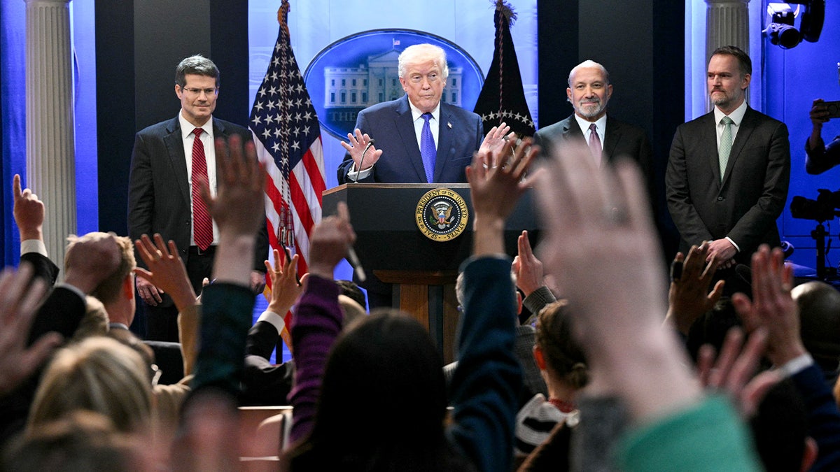 [aggregator] downloaded image for imported item #44728