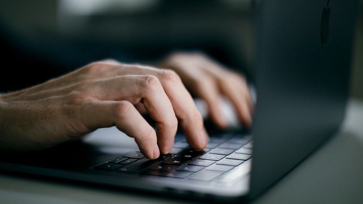 [aggregator] downloaded image for imported item #33296