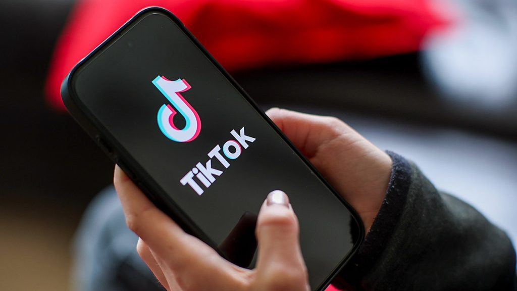 [aggregator] downloaded image for imported item #40445