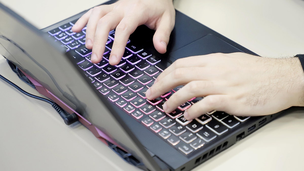 [aggregator] downloaded image for imported item #57909