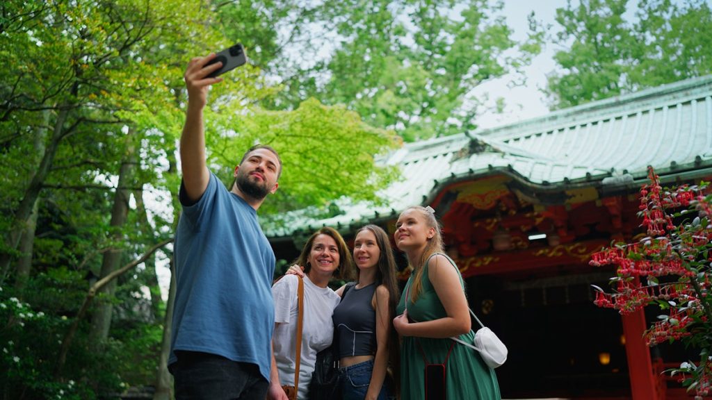 [aggregator] downloaded image for imported item #56772