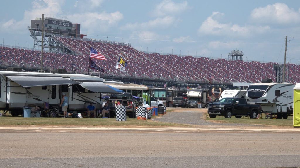 [aggregator] downloaded image for imported item #70273