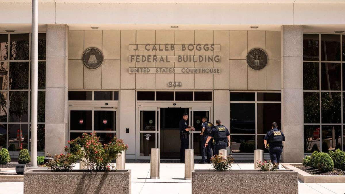 [aggregator] downloaded image for imported item #64937