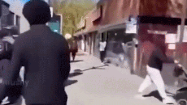 Teen boy attacks teen girl in New York City