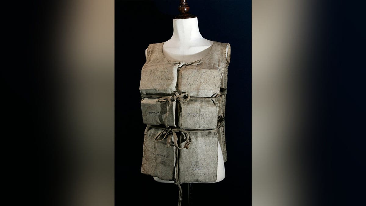 [aggregator] downloaded image for imported item #66930