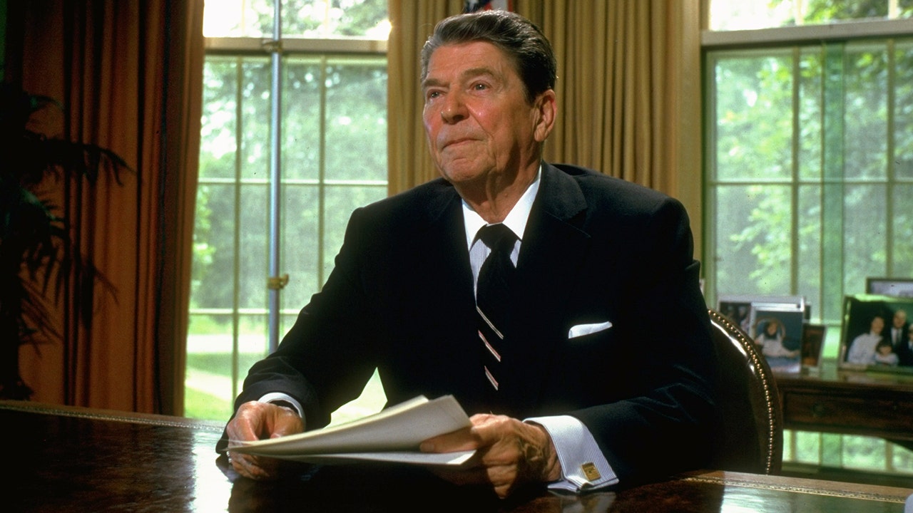 Republicans need a Reagan-style vision to win the battle over America's future image